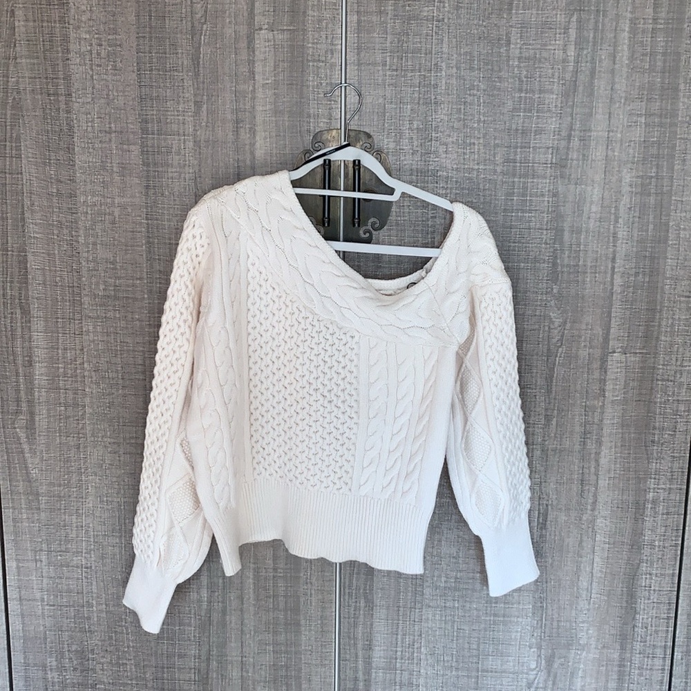 Forever 21‎ Asymmetrical Knit Sweater